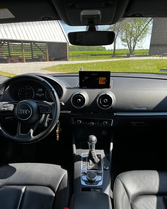 Audi A3 cena 79500 przebieg: 61500, rok produkcji 2017 z Słubice małe 29